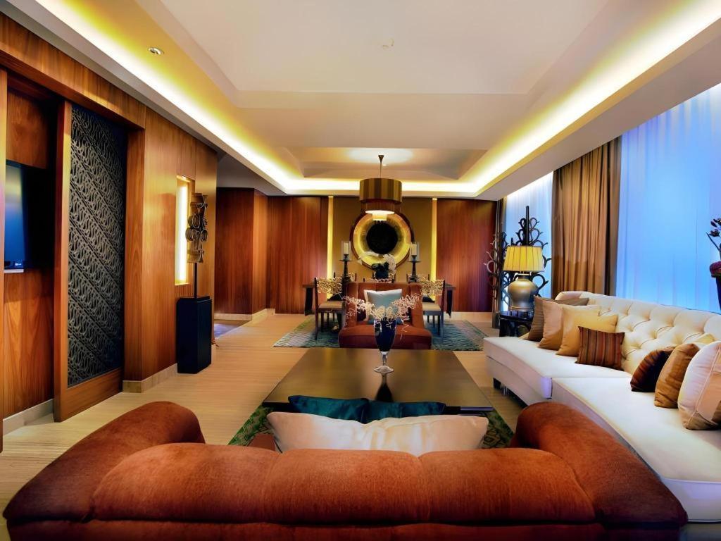 Artotel Suites Bianti Джокьякарта Экстерьер фото